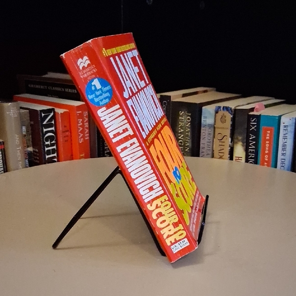 Four to Score by Janet Evanovich - Picture 3 of 3